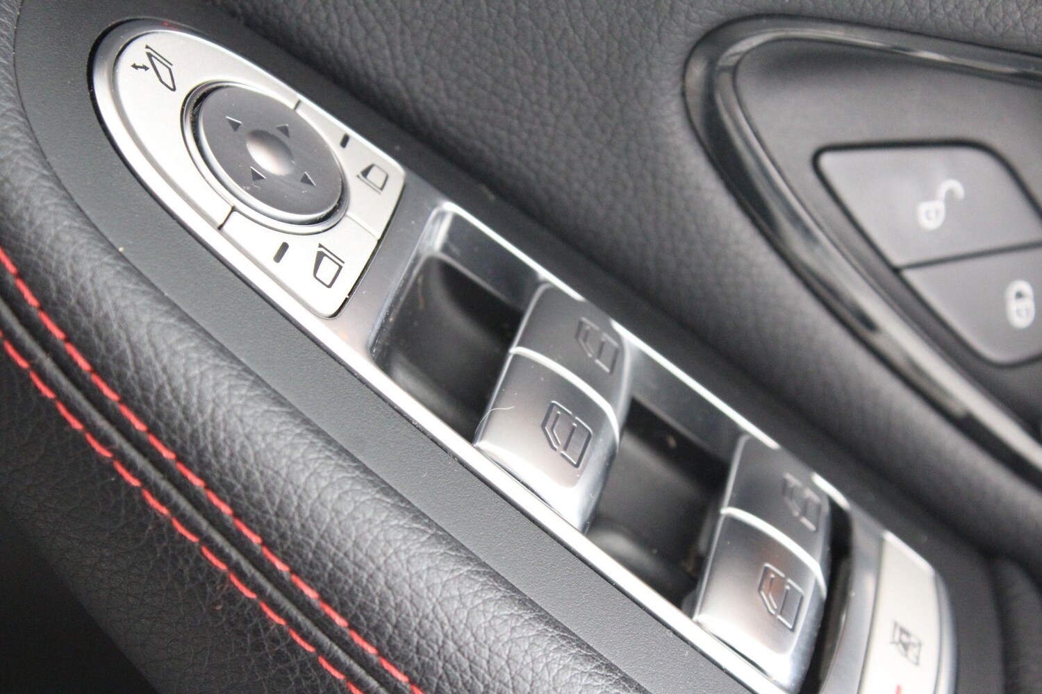 Used Mercedes-Benz GLC for sale - 76993106: Photo 54