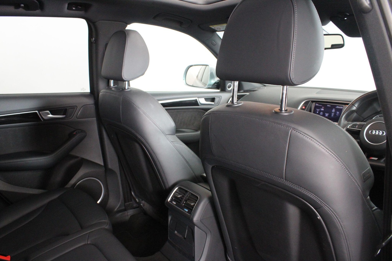 Used Audi Q5 2015 for sale - 76990213: Photo 77