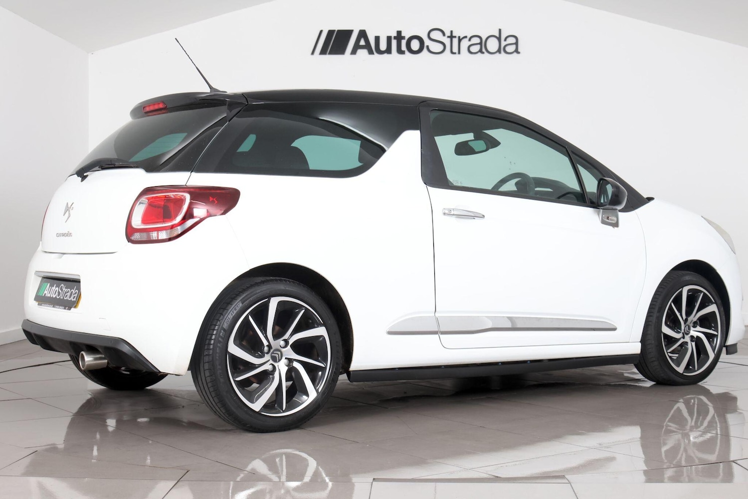 Used Citroen DS3 2015 for sale - 77671123: Photo 21