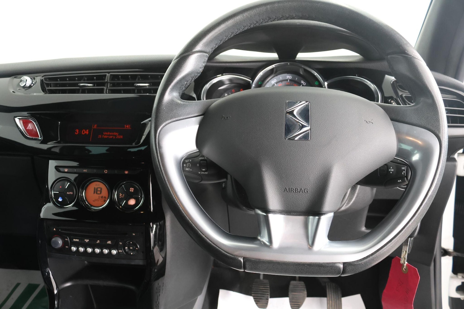 Used Citroen DS3 2015 for sale - 77671123: Photo 22