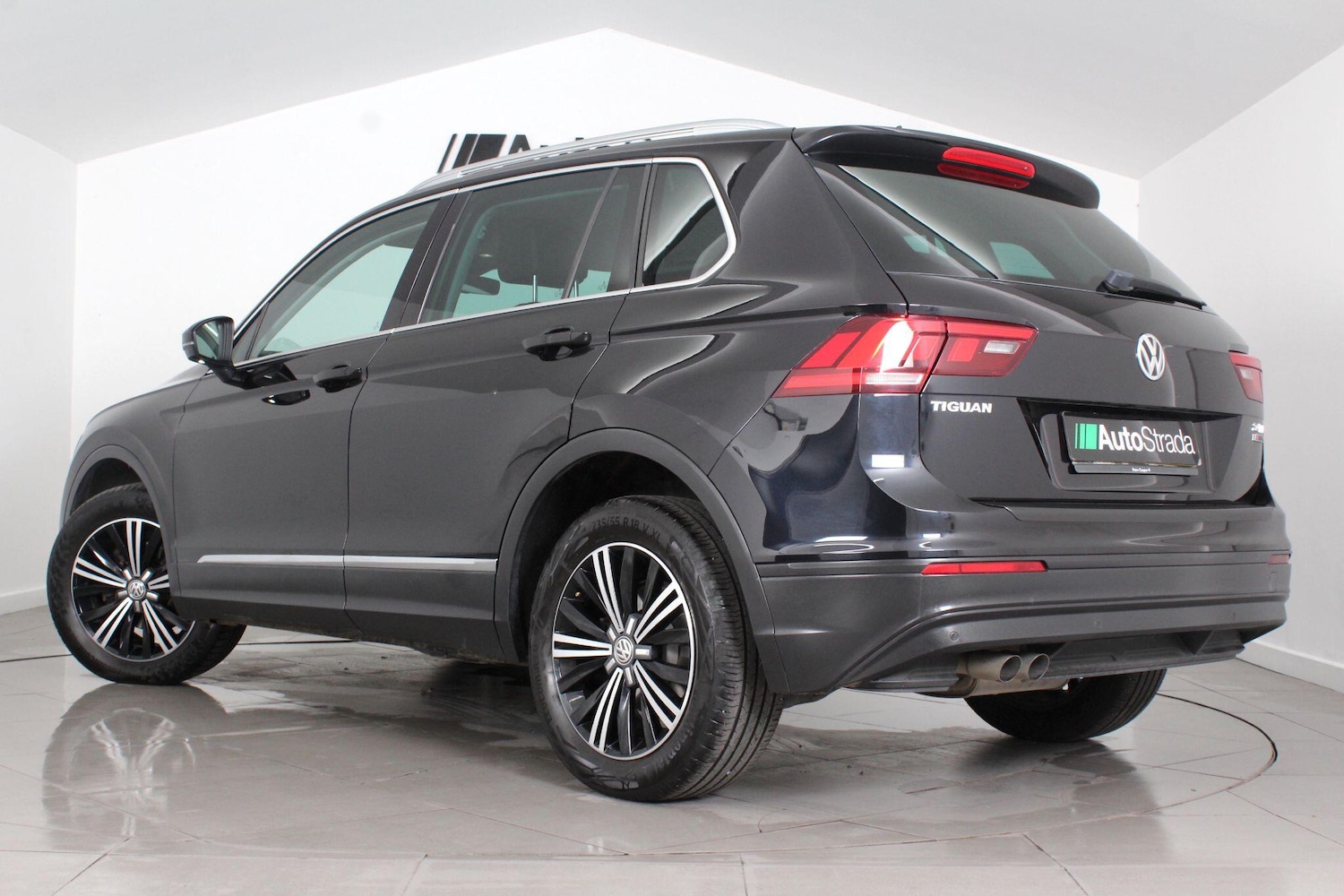 Used Volkswagen Tiguan for sale - 76997569: Photo 10