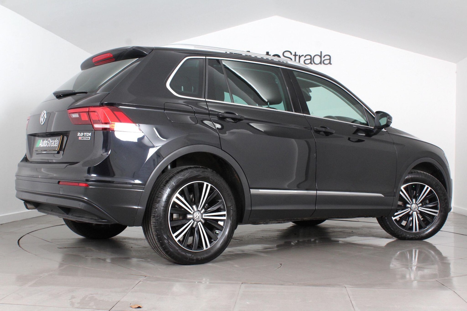 Used Volkswagen Tiguan for sale - 76997569: Photo 14