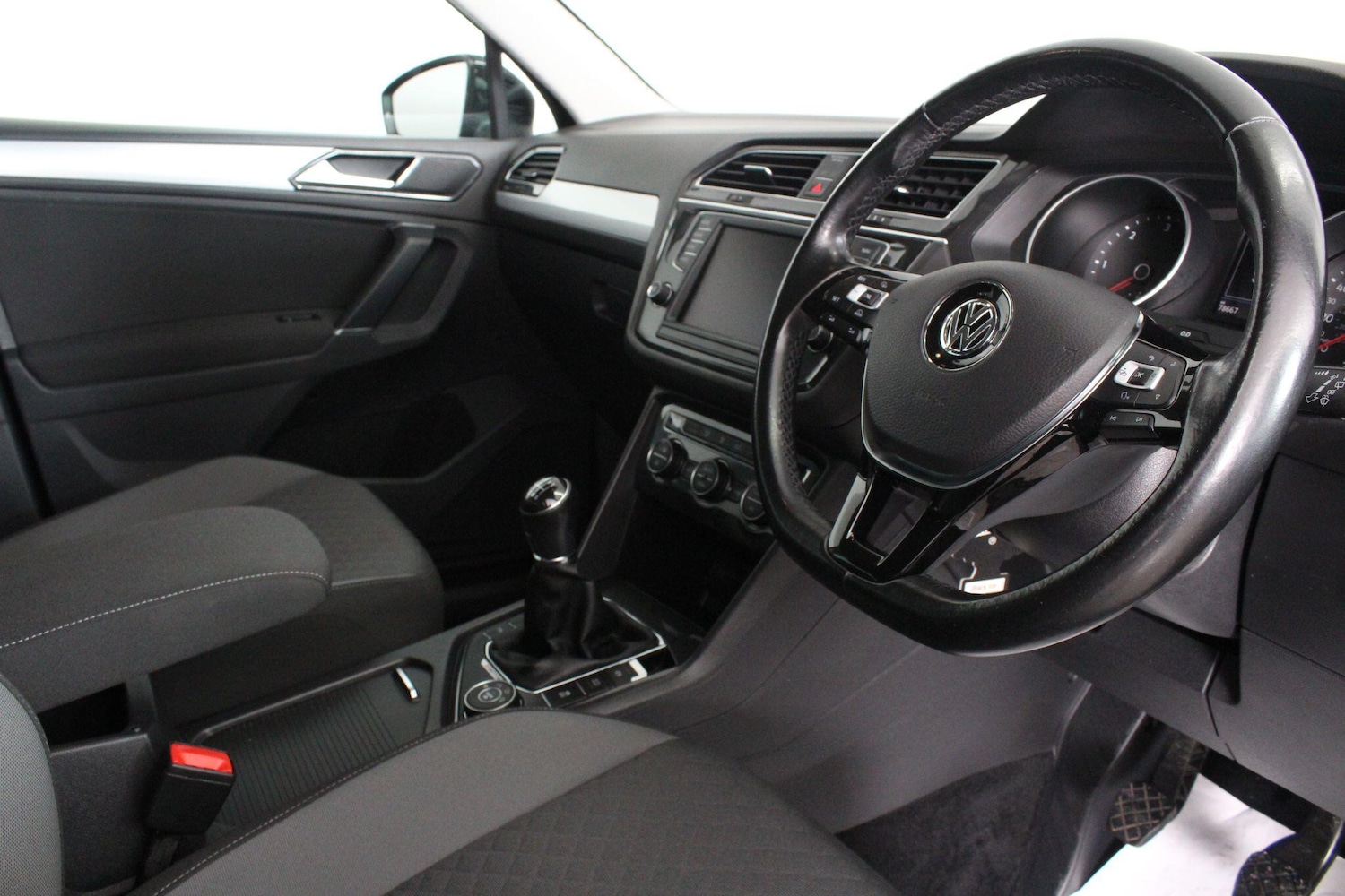 Used Volkswagen Tiguan for sale - 76997569: Photo 3