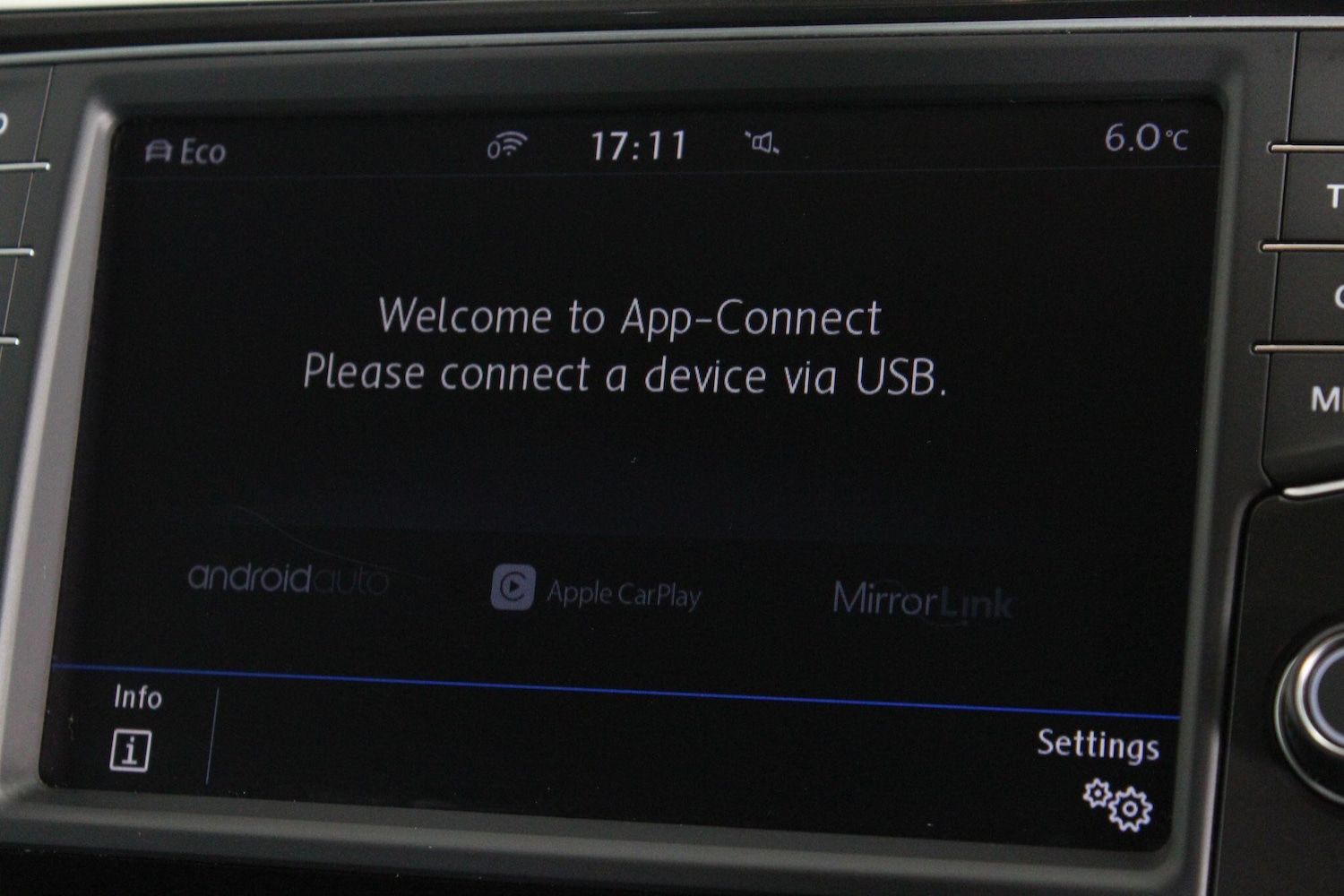 Used Volkswagen Tiguan for sale - 76997569: Photo 32