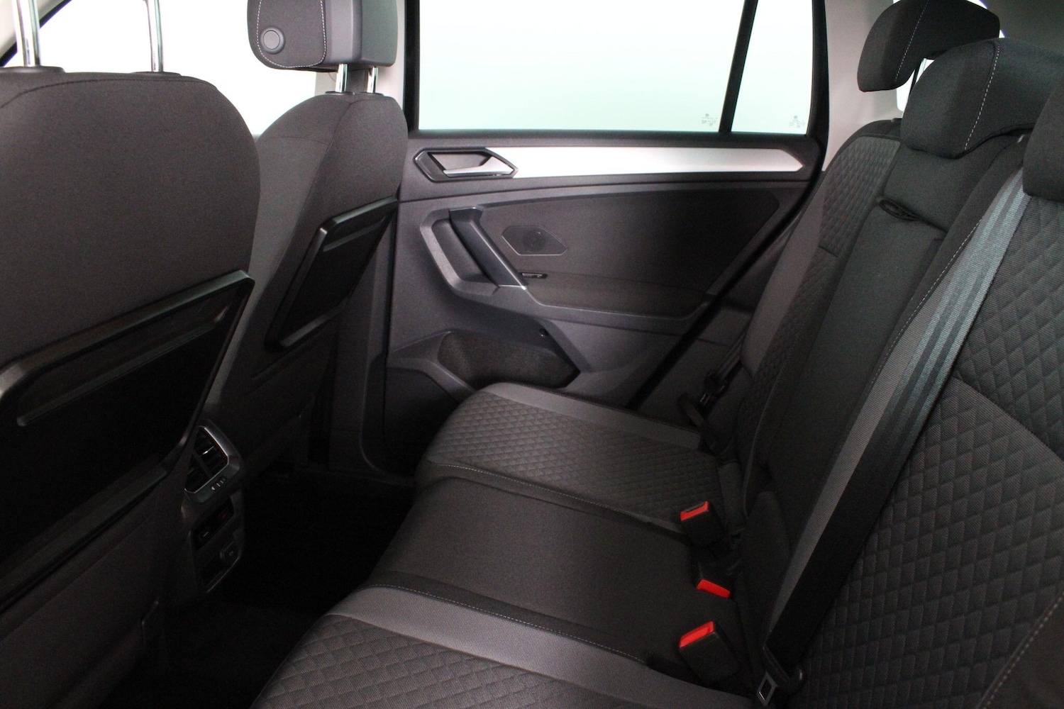 Used Volkswagen Tiguan for sale - 76997569: Photo 59