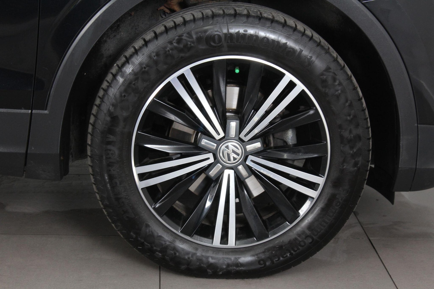 Used Volkswagen Tiguan for sale - 76997569: Photo 84