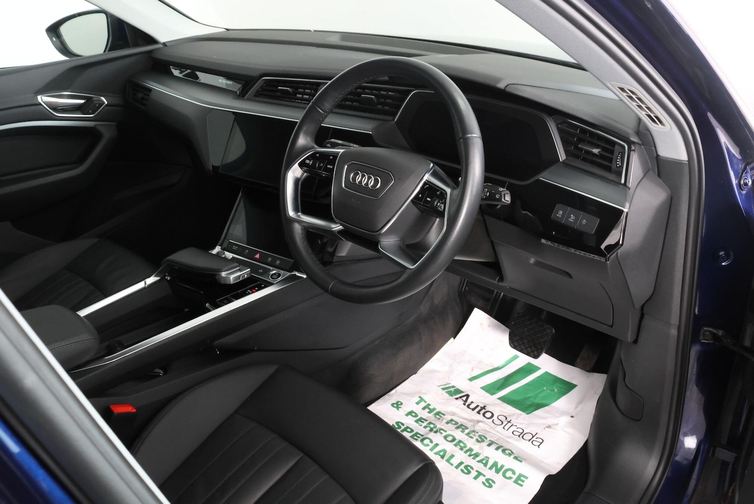 Used Audi e-tron 2022 for sale - 77537865: Photo 3