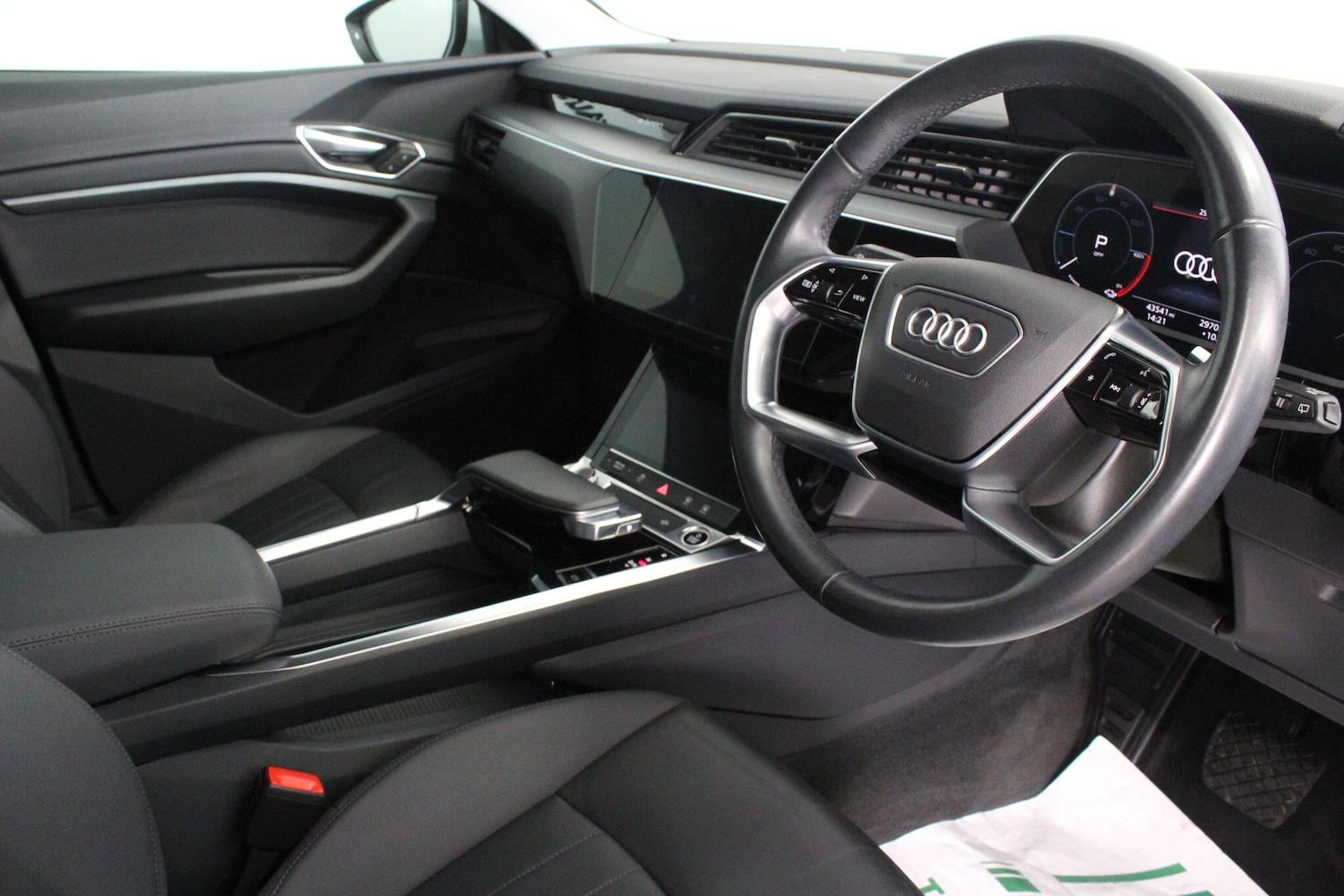 Used Audi e-tron for sale - 76990368: Photo 3