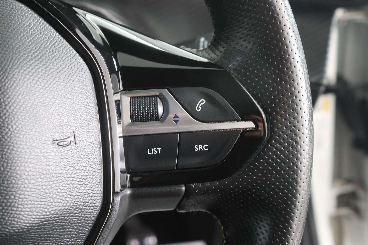 Used Peugeot 2008 for sale - 78136132: Photo 26