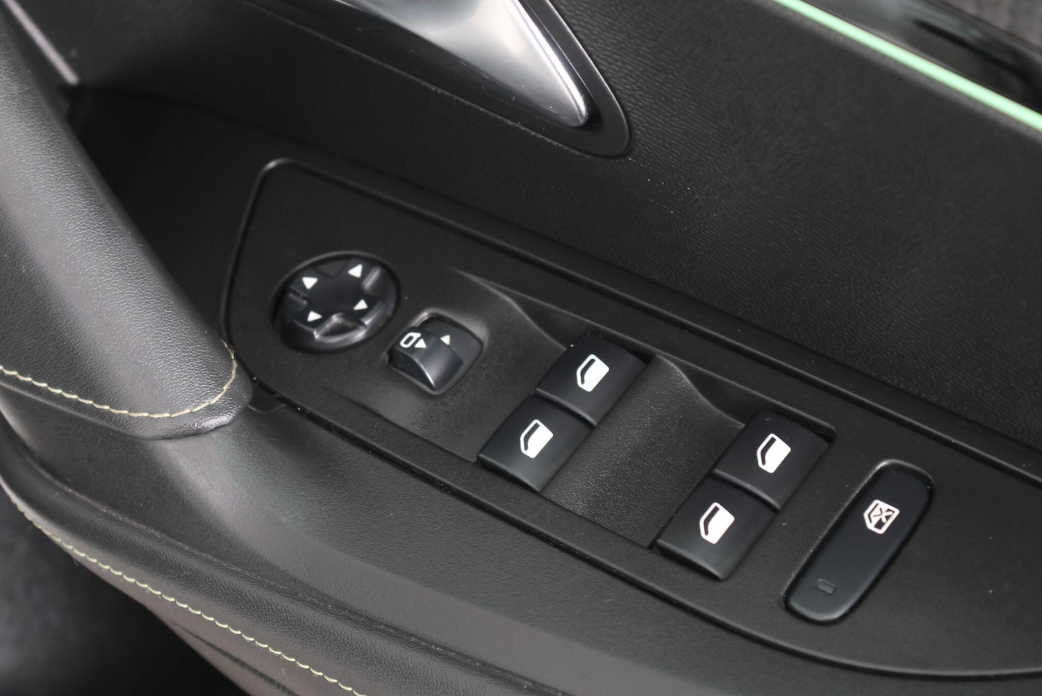 Used Peugeot 2008 for sale - 78136132: Photo 36