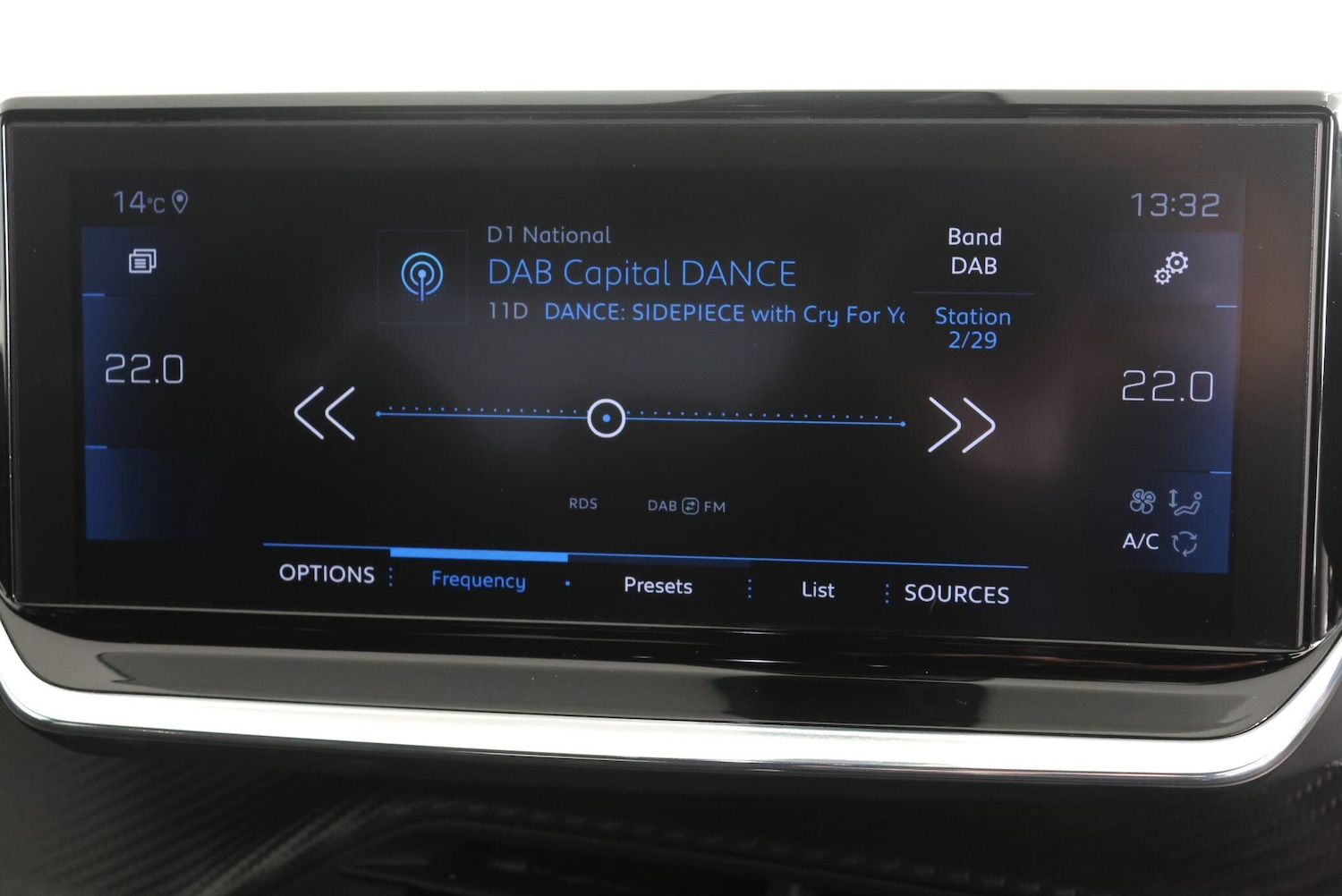 Used Peugeot 2008 for sale - 78136132: Photo 4