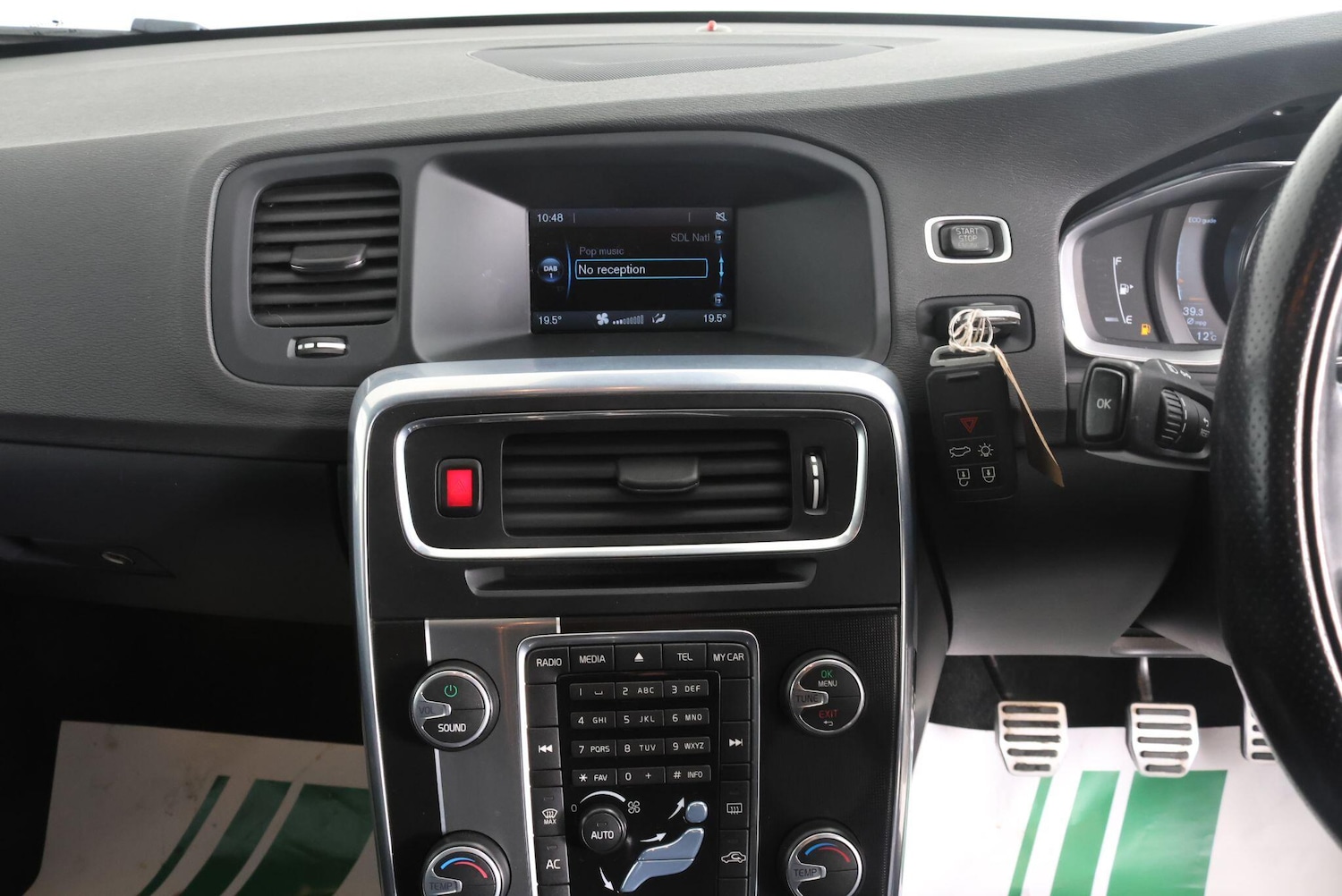 Used Volvo V60 for sale - 77705173: Photo 32