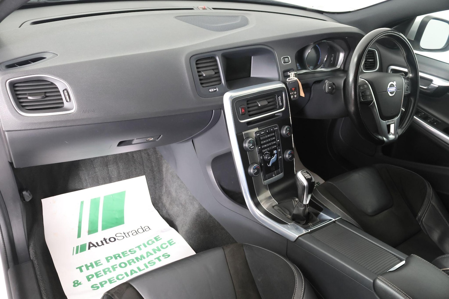 Used Volvo V60 for sale - 77705173: Photo 41