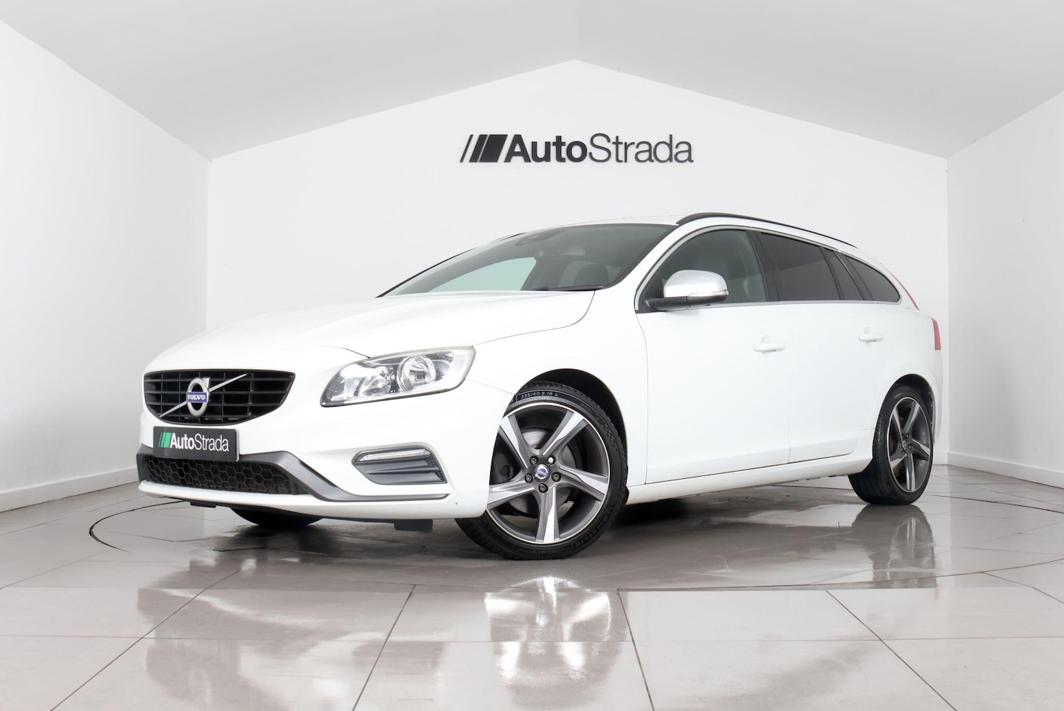 Used Volvo V60 for sale - 77705173: Photo 5