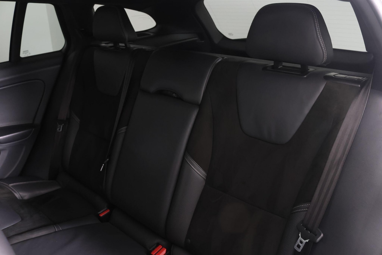 Used Volvo V60 for sale - 77705173: Photo 50