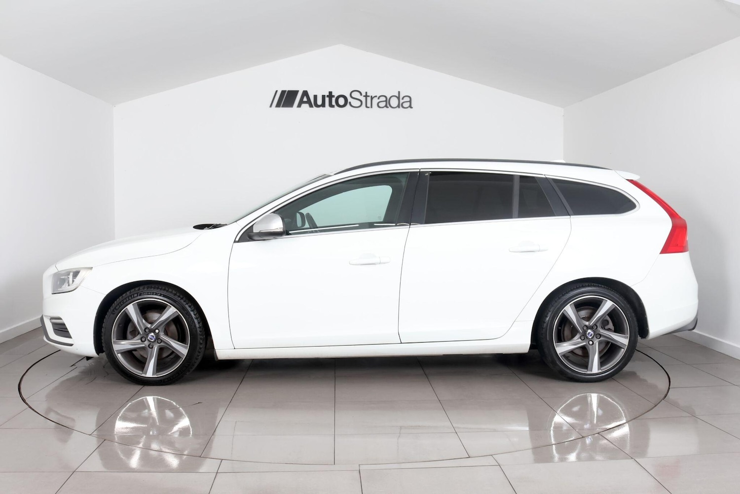 Used Volvo V60 for sale - 77705173: Photo 7