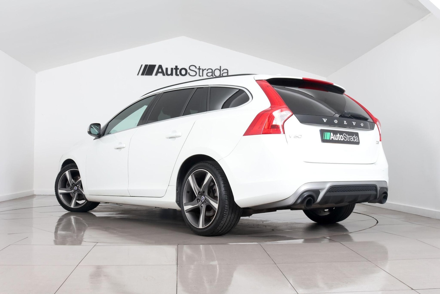 Used Volvo V60 for sale - 77705173: Photo 9