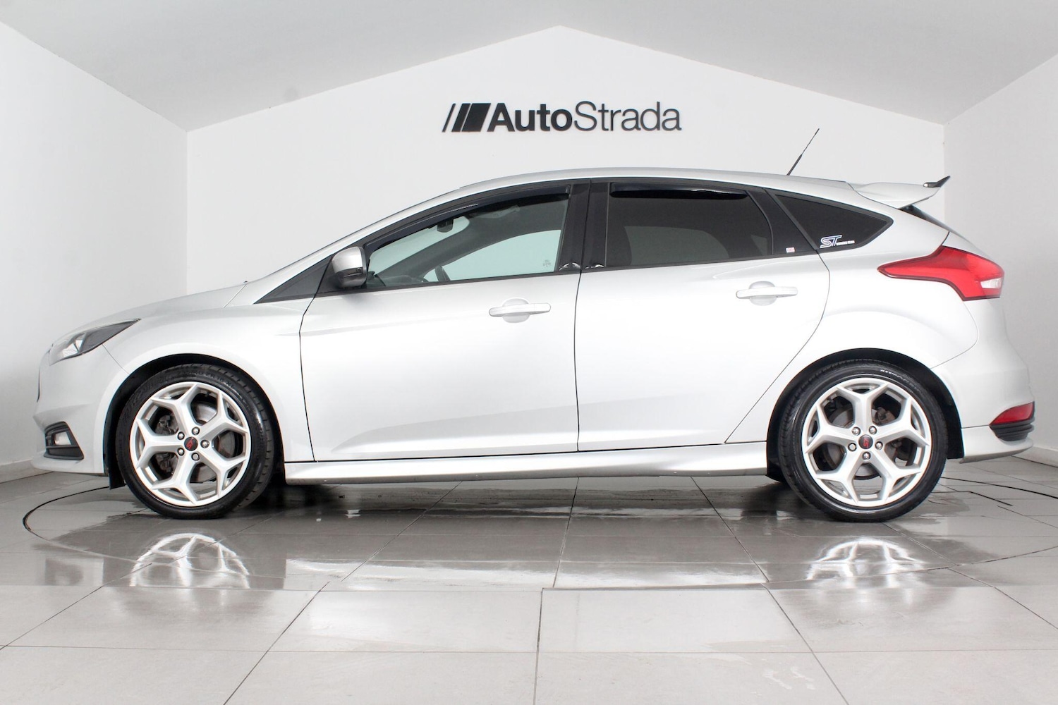 Used Ford Focus 2016 for sale - 76989419: Photo 9