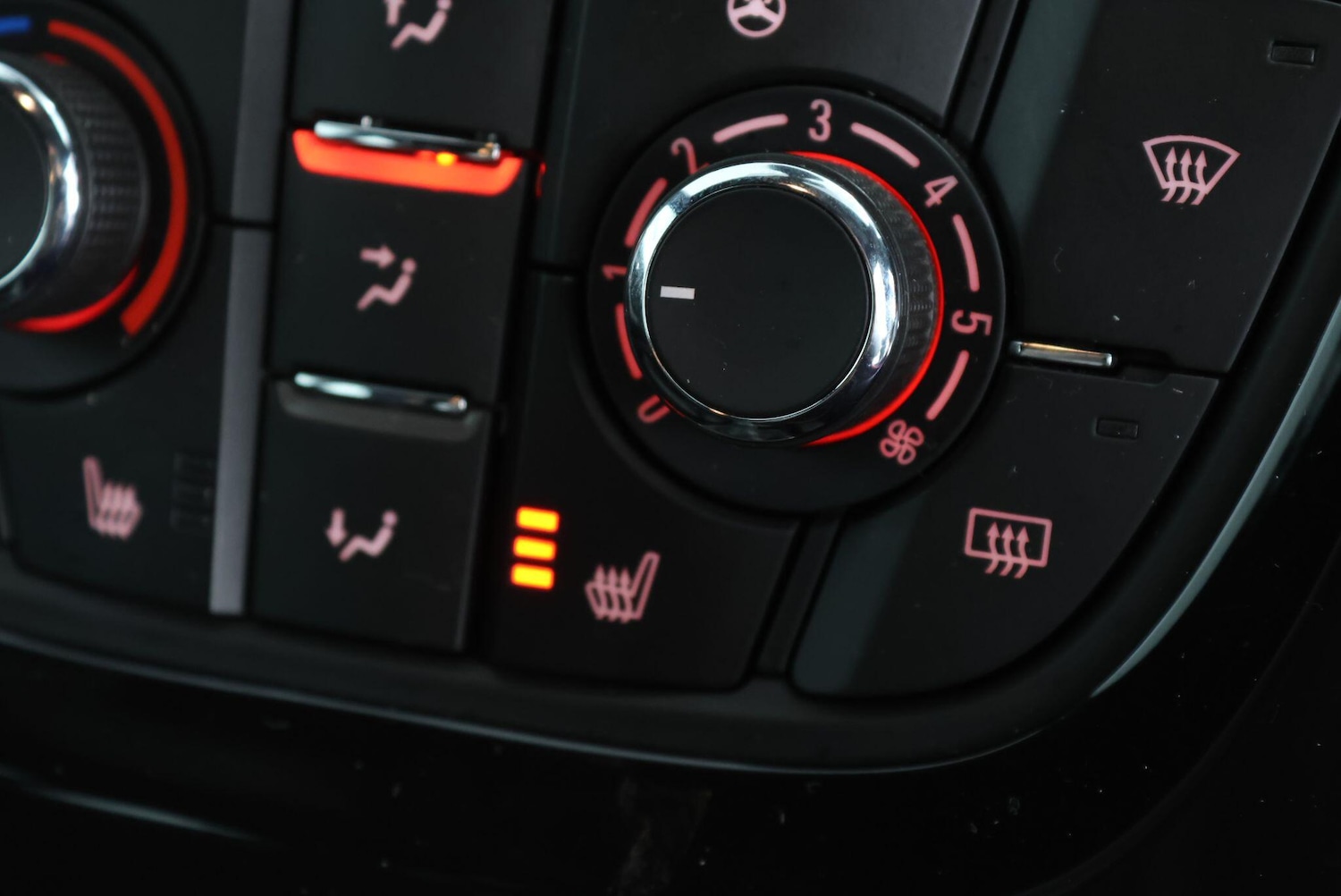 Used Vauxhall Astra GTC for sale - 77738685: Photo 37