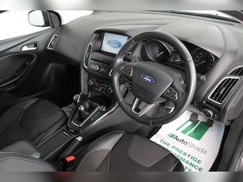 Used Ford Focus 2016 for sale - 76995886: Photo