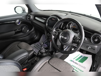 Used MINI Hatch 2016 for sale - 76995525: Photo