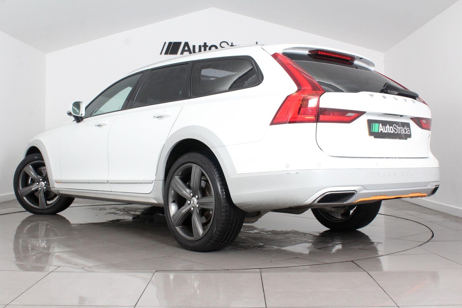 Used Volvo V90 Cross Country for sale - 76996455: Photo 10