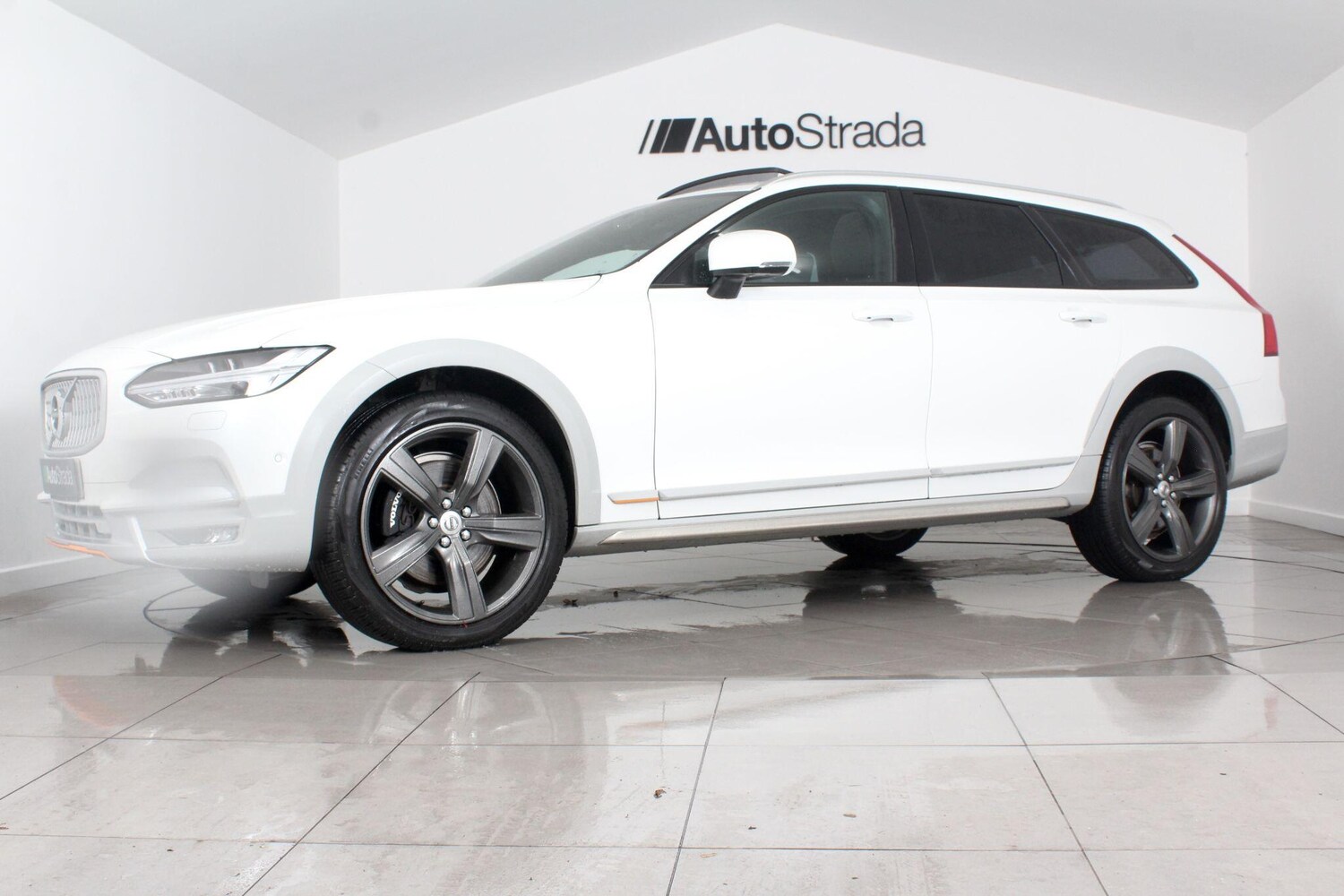 Used Volvo V90 Cross Country for sale - 76996455: Photo 18