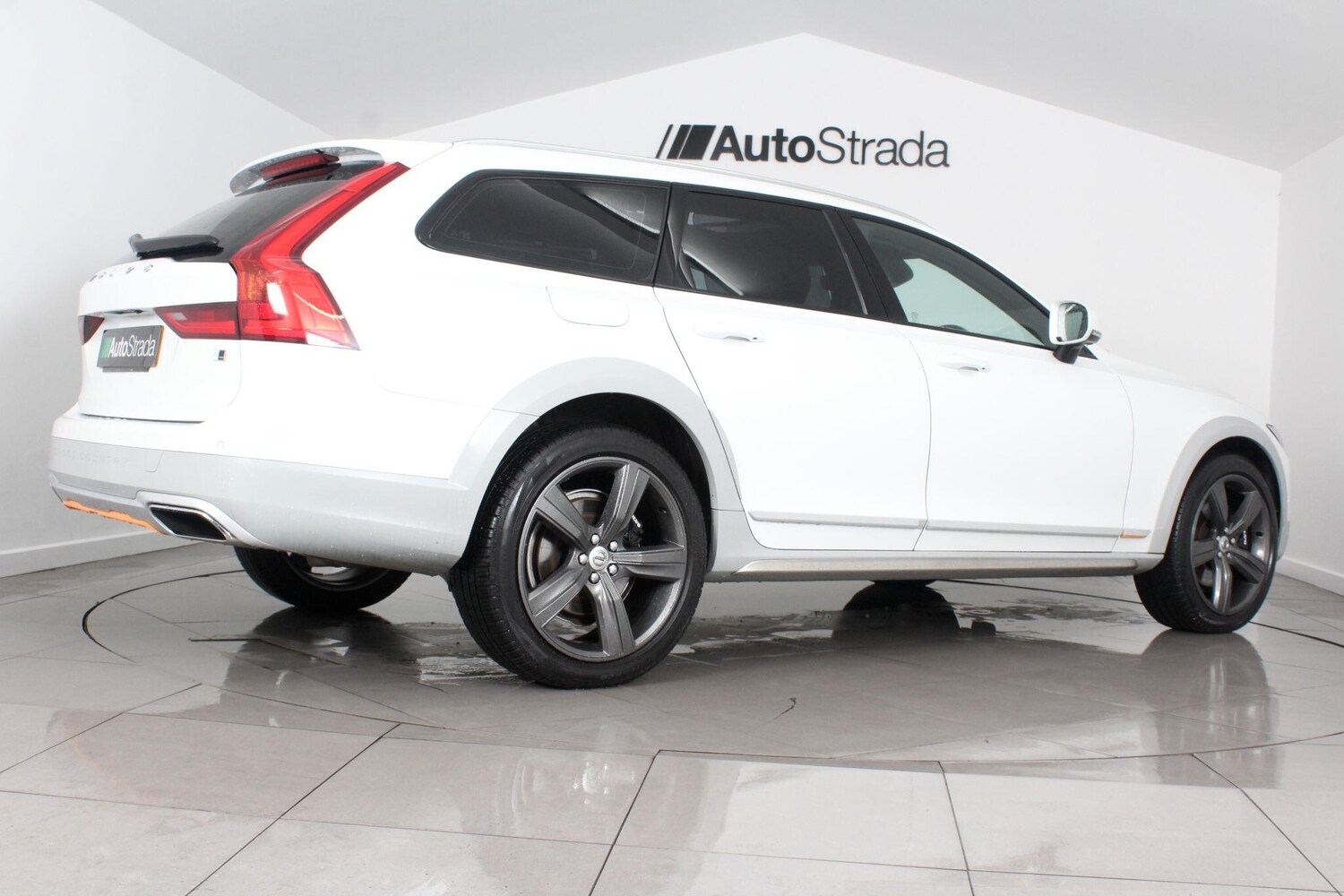 Used Volvo V90 Cross Country for sale - 76996455: Photo 22