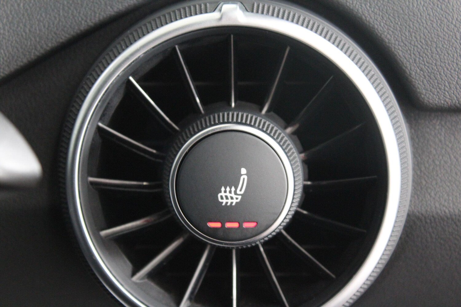 Used Audi TT 2019 for sale - 76994403: Photo 32