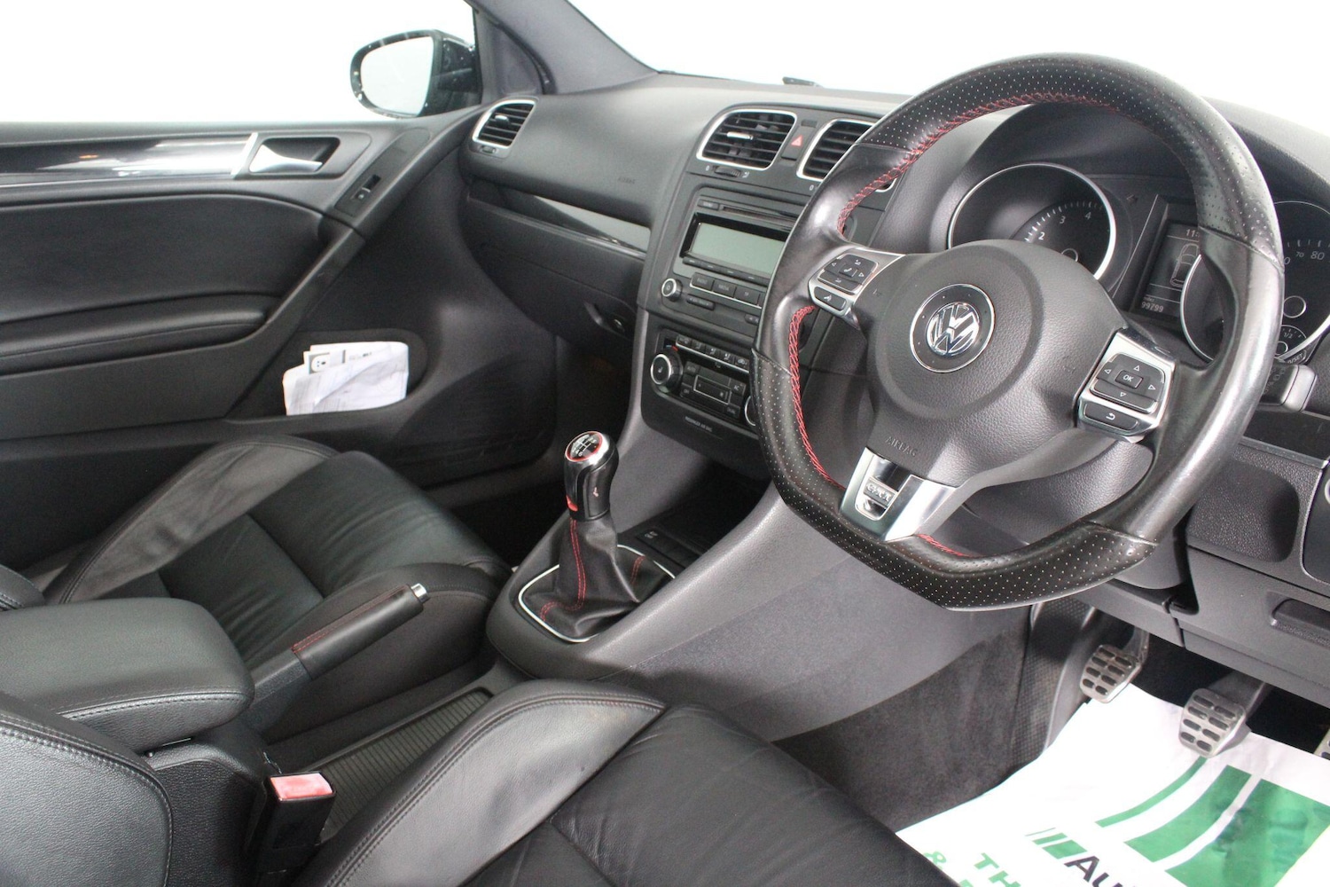 Used Volkswagen Golf 2010 for sale - 76991048: Photo 3