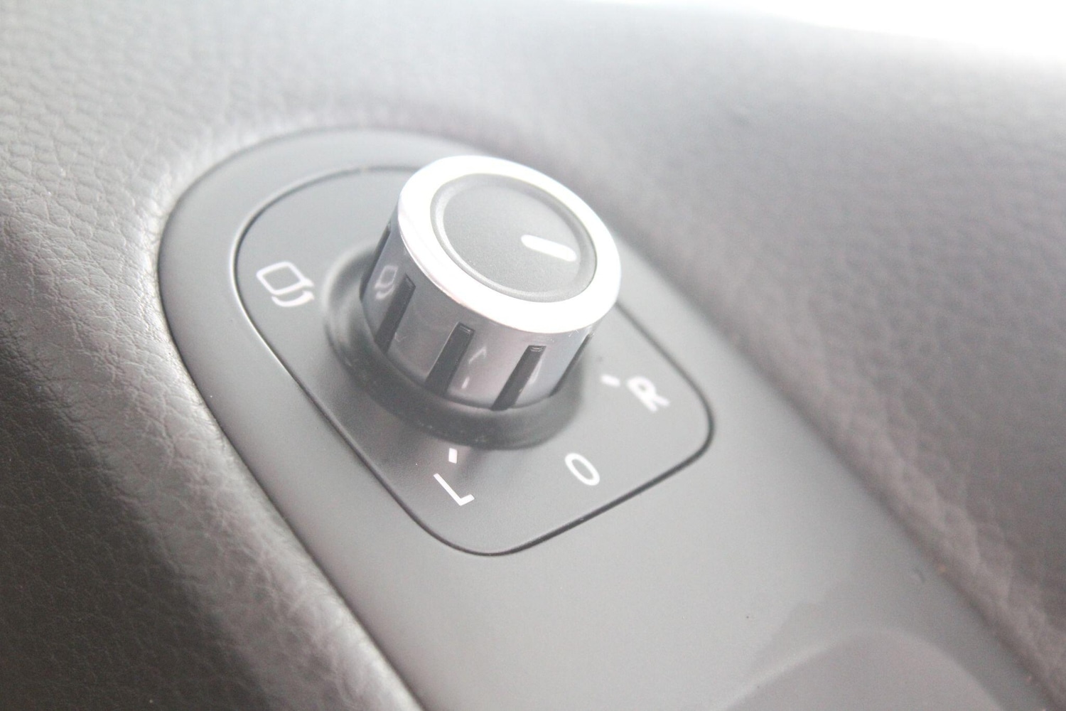 Used Volkswagen Golf 2010 for sale - 76991048: Photo 34