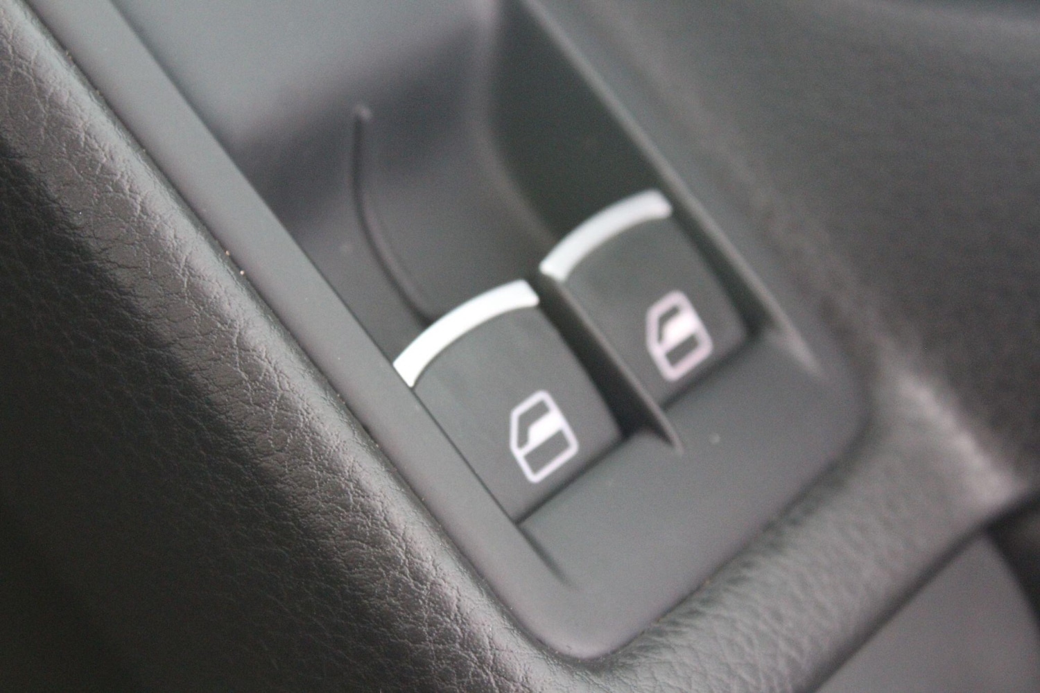 Used Volkswagen Golf 2010 for sale - 76991048: Photo 35