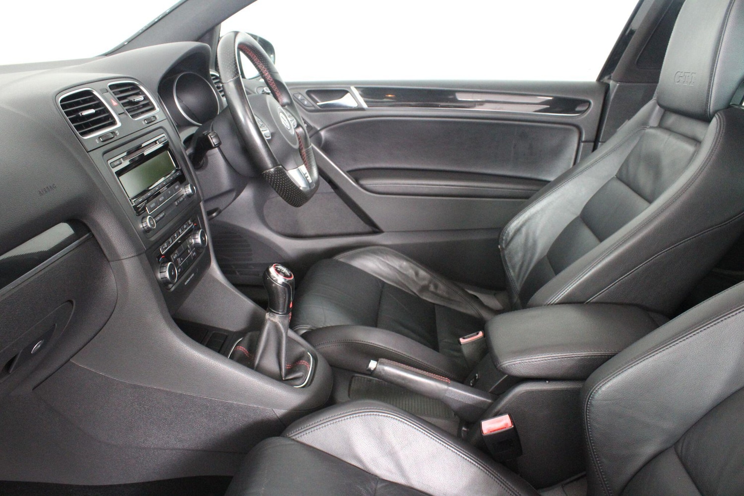 Used Volkswagen Golf 2010 for sale - 76991048: Photo 40