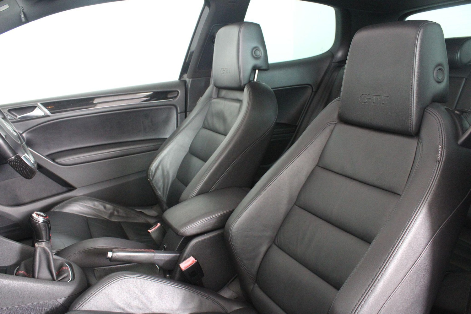 Used Volkswagen Golf 2010 for sale - 76991048: Photo 41