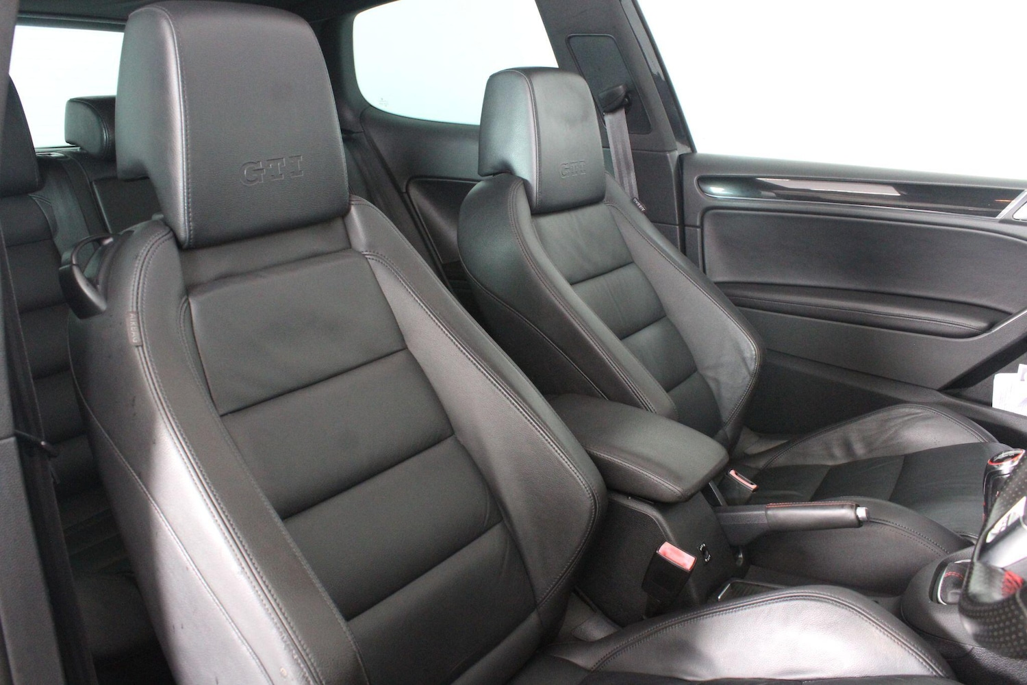 Used Volkswagen Golf 2010 for sale - 76991048: Photo 42