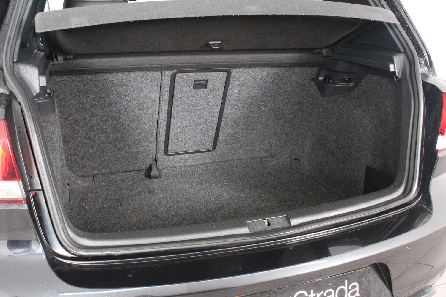 Used Volkswagen Golf 2010 for sale - 76991048: Photo 55