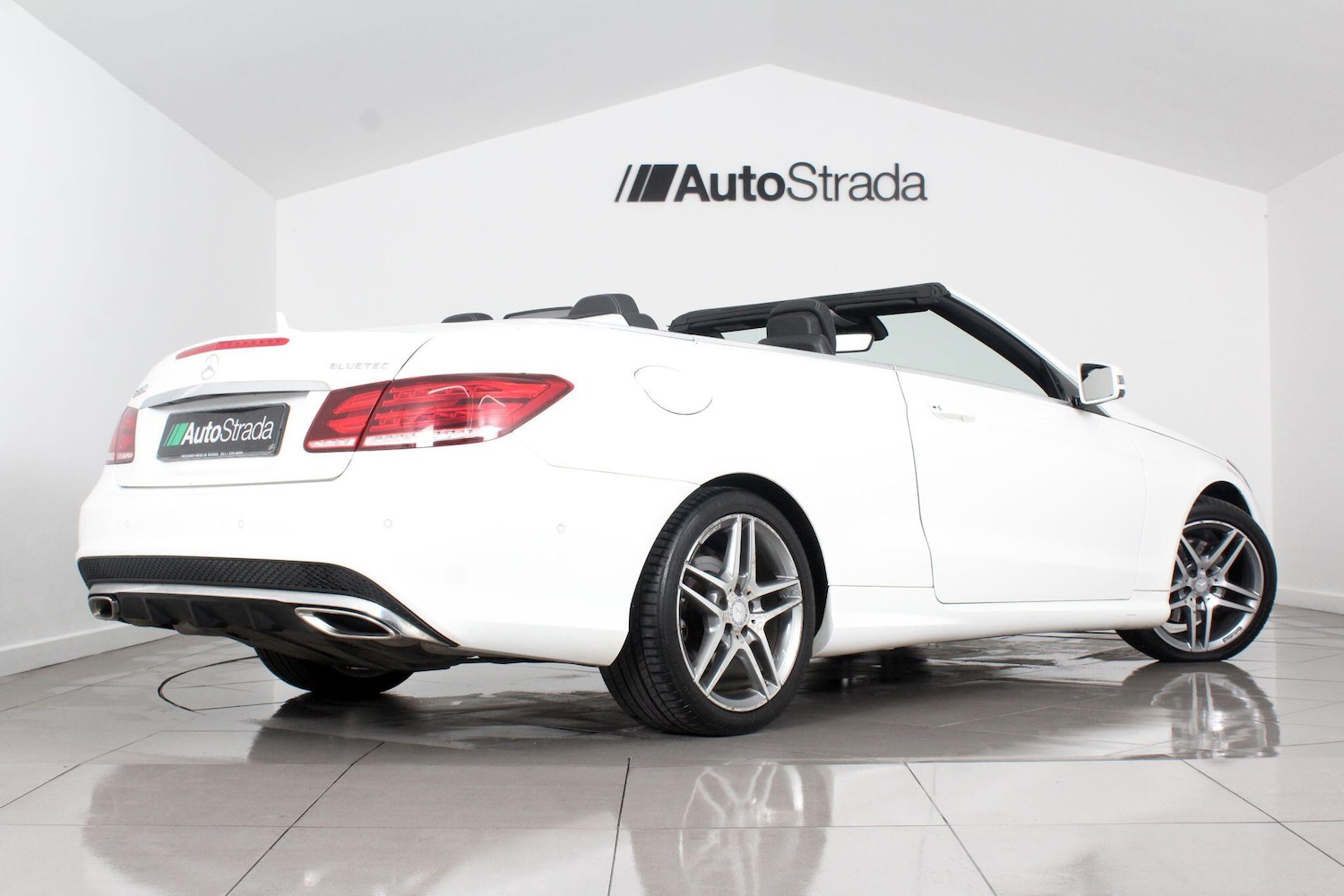 Used Mercedes-Benz E Class 2015 for sale - 76990852: Photo 14