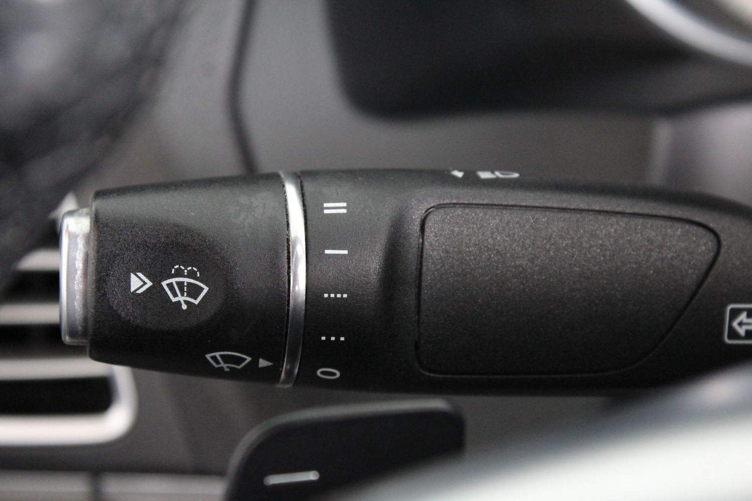 Used Mercedes-Benz E Class 2015 for sale - 76990852: Photo 31