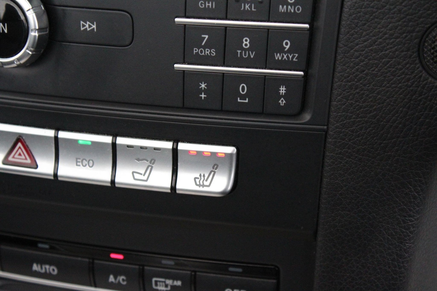 Used Mercedes-Benz E Class 2015 for sale - 76990852: Photo 46