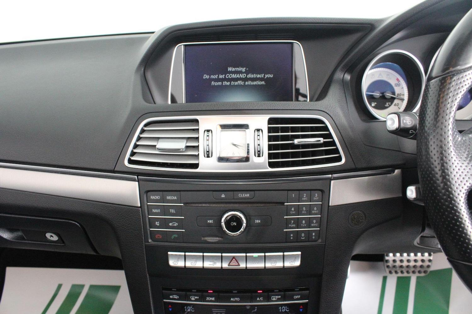 Used Mercedes-Benz E Class 2015 for sale - 76990852: Photo 49