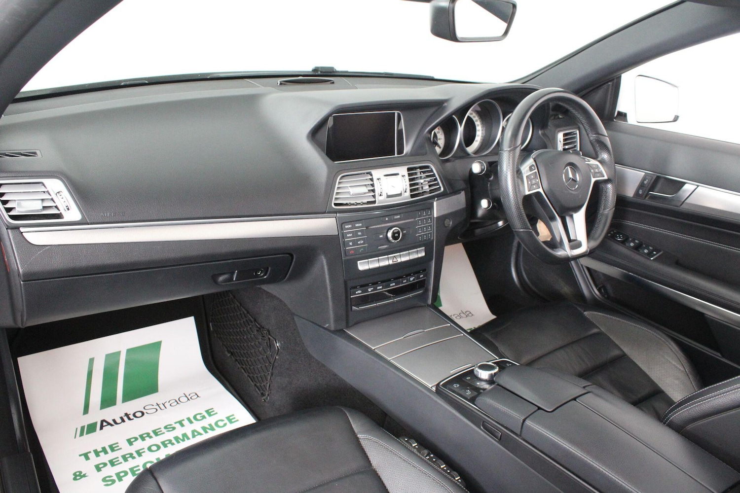 Used Mercedes-Benz E Class 2015 for sale - 76990852: Photo 59