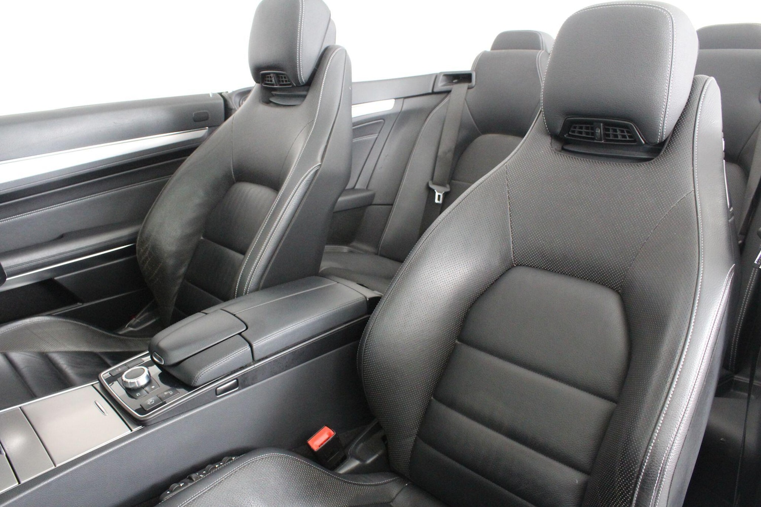 Used Mercedes-Benz E Class 2015 for sale - 76990852: Photo 61