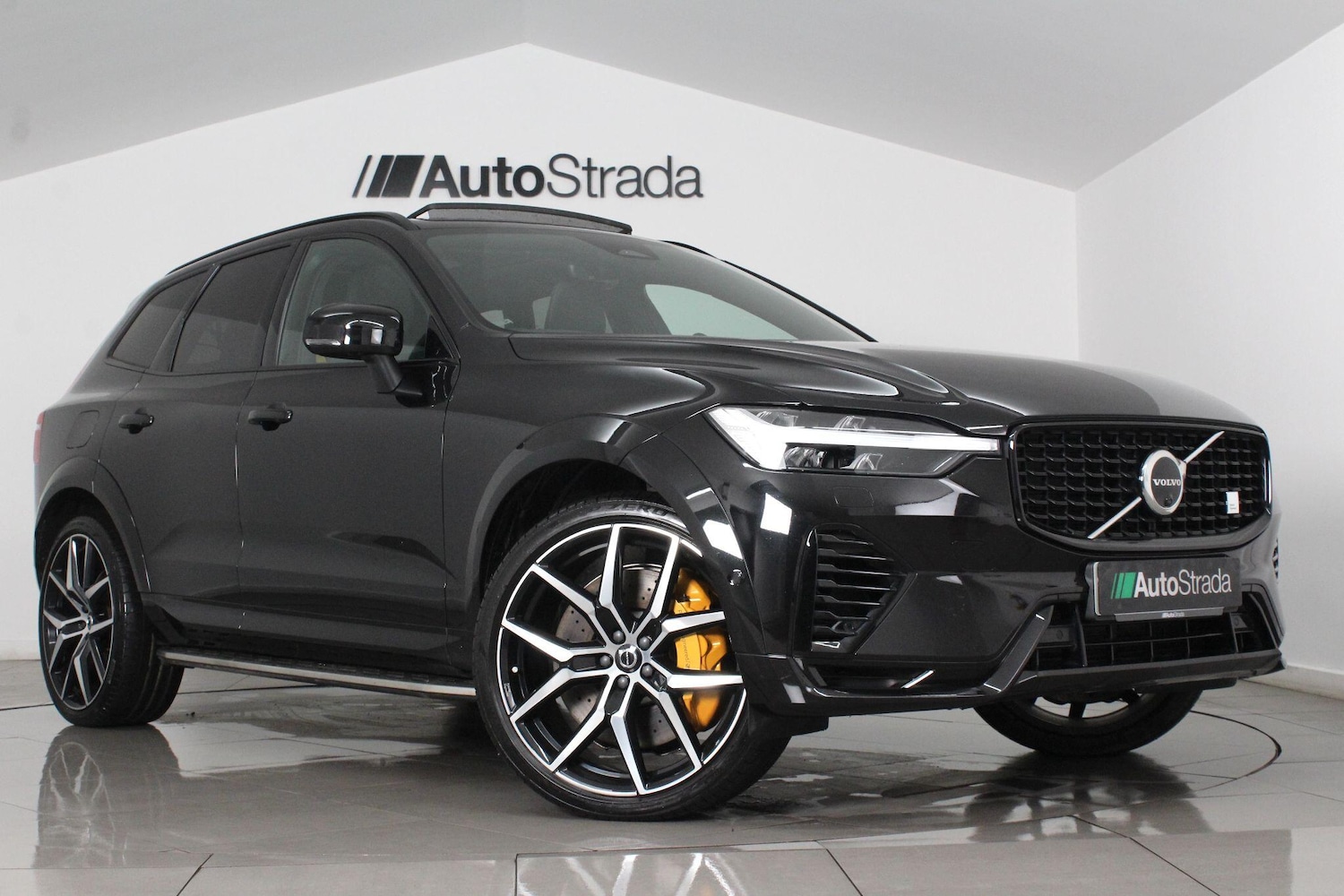 Used Volvo XC60 for sale - 76992540: Photo 1