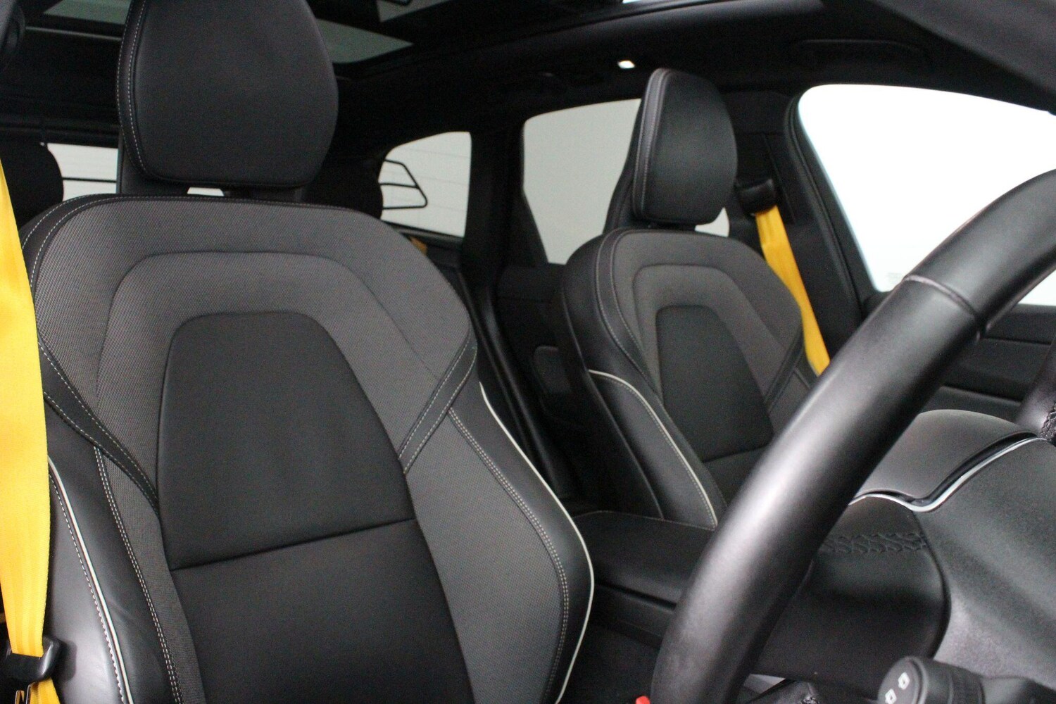 Used Volvo XC60 for sale - 76992540: Photo 47