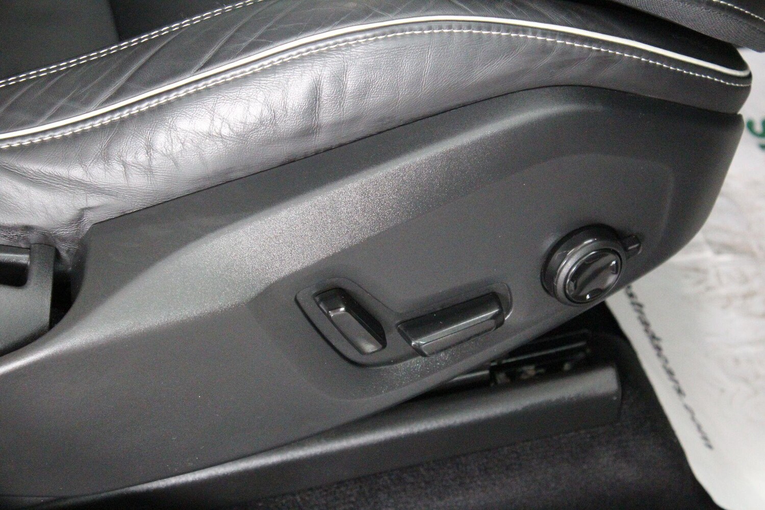 Used Volvo XC60 for sale - 76992540: Photo 48