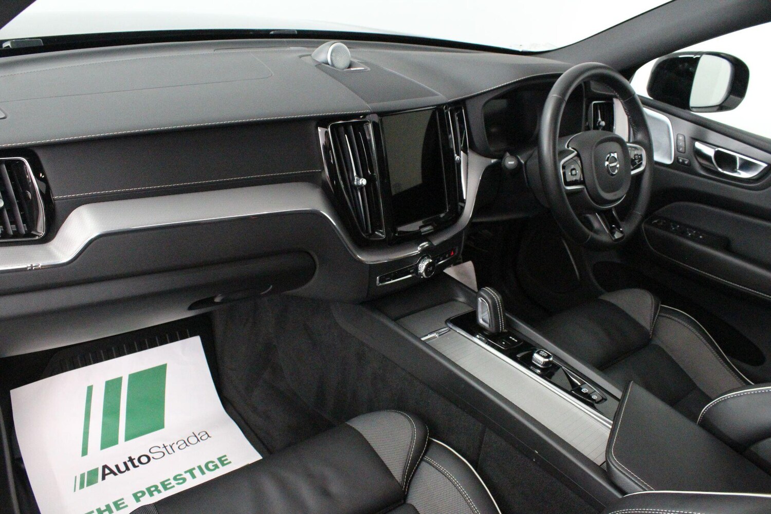 Used Volvo XC60 for sale - 76992540: Photo 61