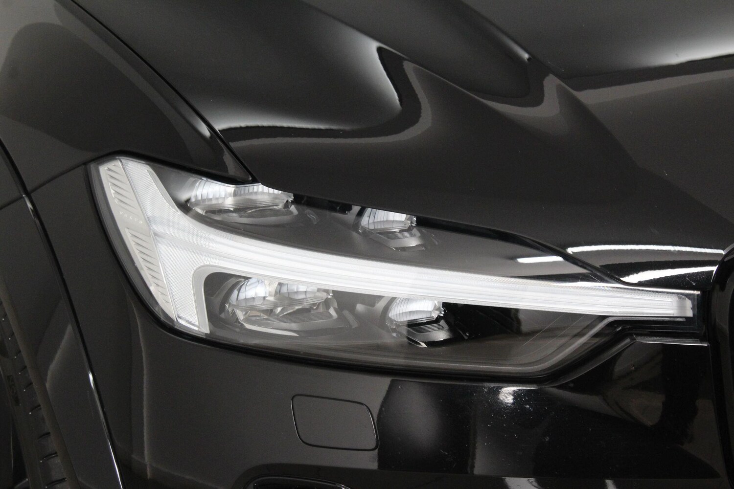 Used Volvo XC60 for sale - 76992540: Photo 63