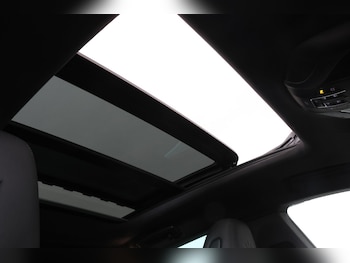 Used Maserati Levante 2022 for sale - 77537349: Photo