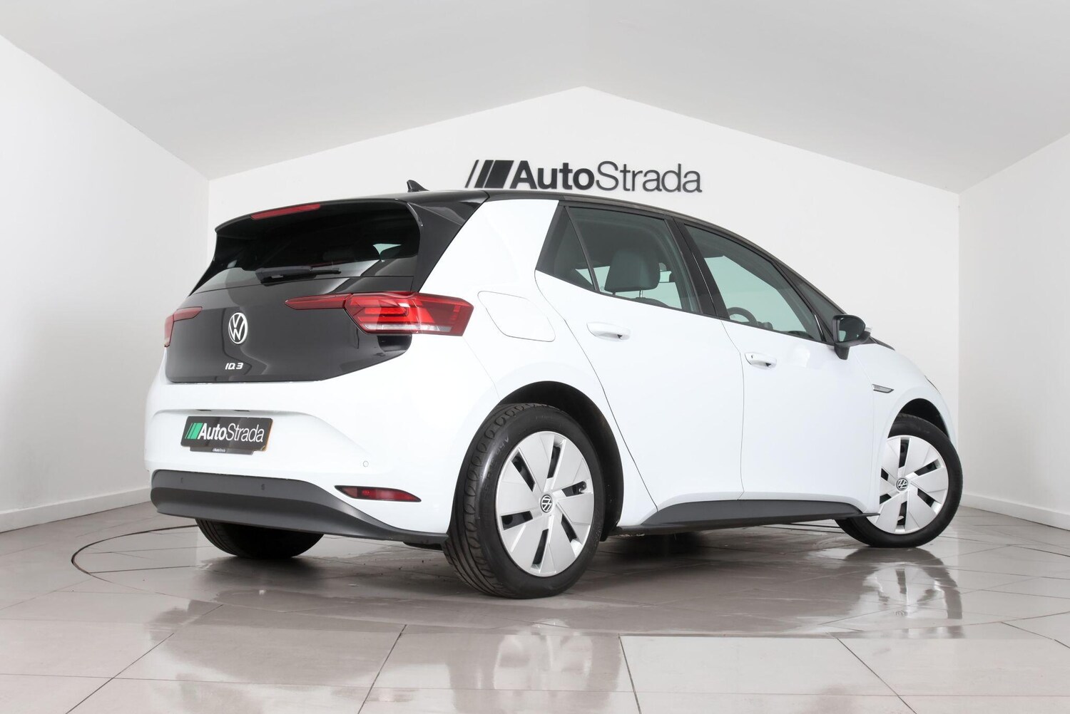 Used Volkswagen ID.3 2023 for sale - 77839299: Photo 12