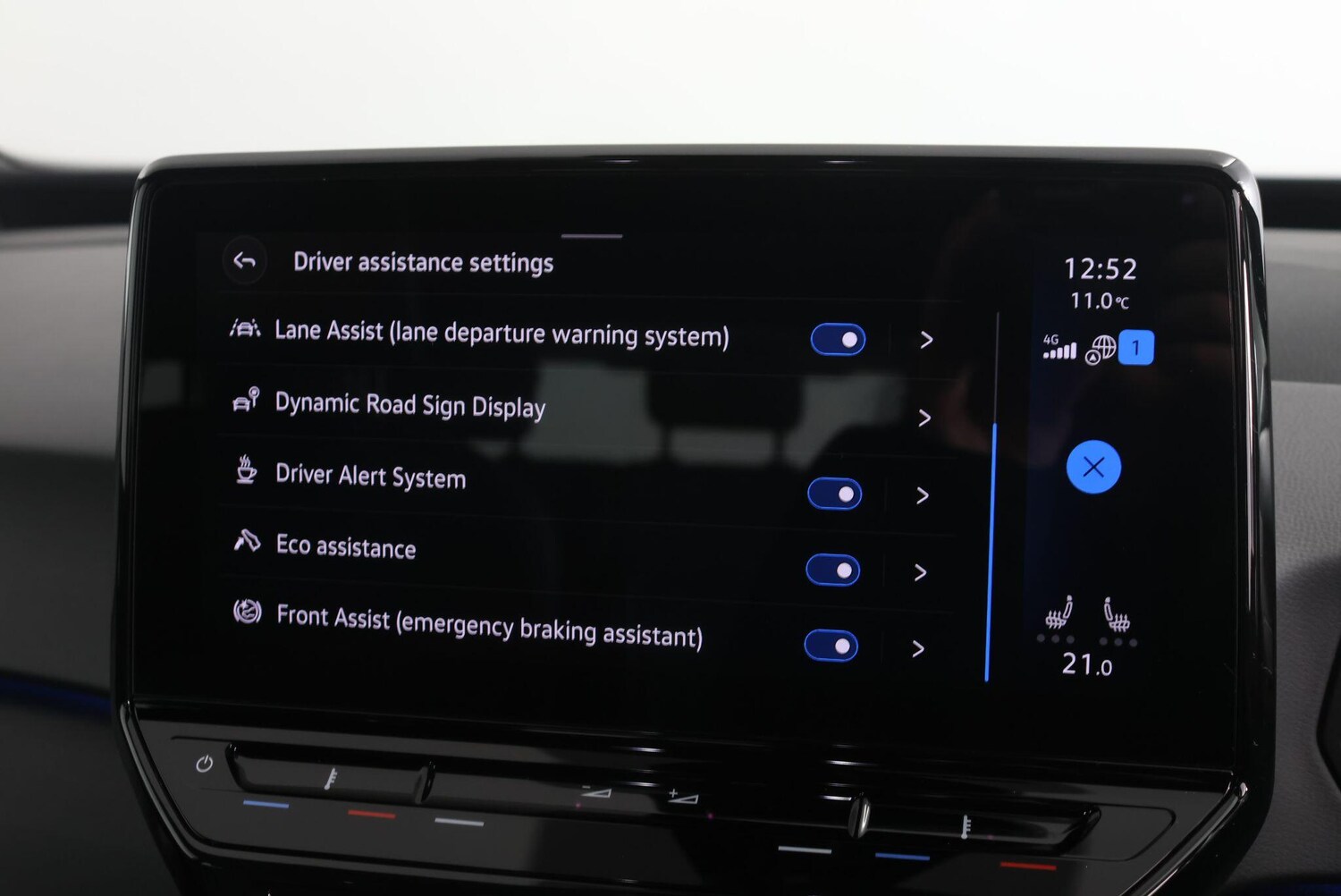 Used Volkswagen ID.3 2023 for sale - 77839299: Photo 35